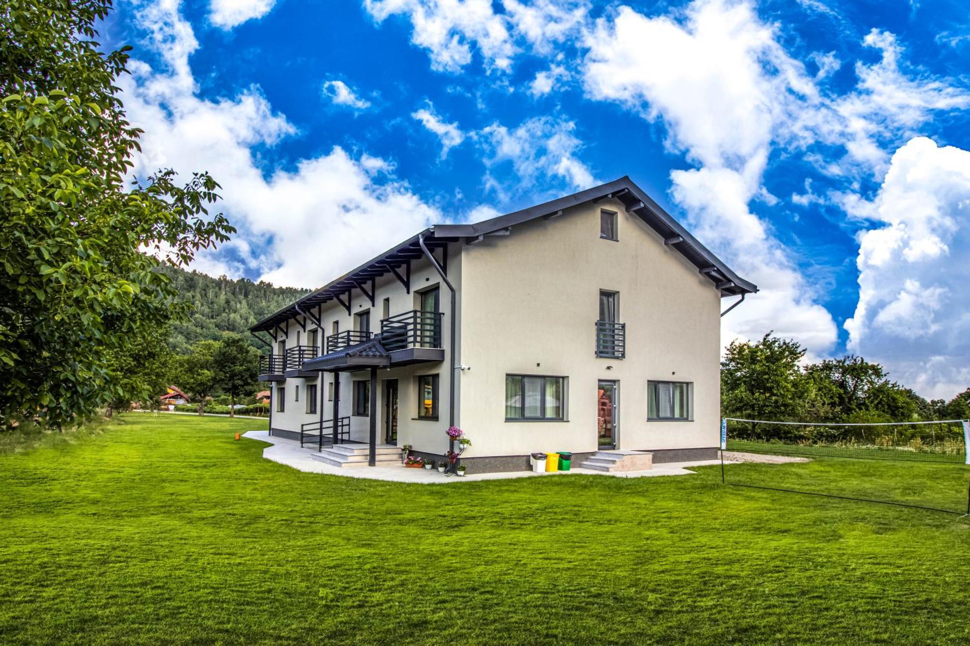 Hotel Transalpina Retreat Novaci-Străini Zewnętrze zdjęcie
